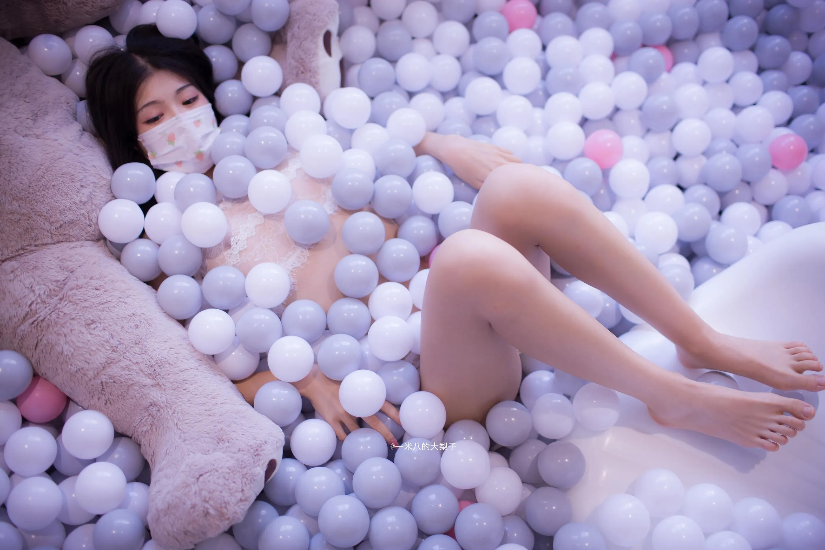 一米八的大梨子 – NO.002 海洋球 [32P]插图2